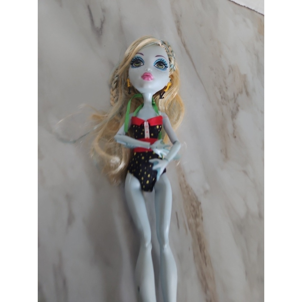 Monster High Doll Lagoona Blue  Daughter Of The Sea Monster Swim Class